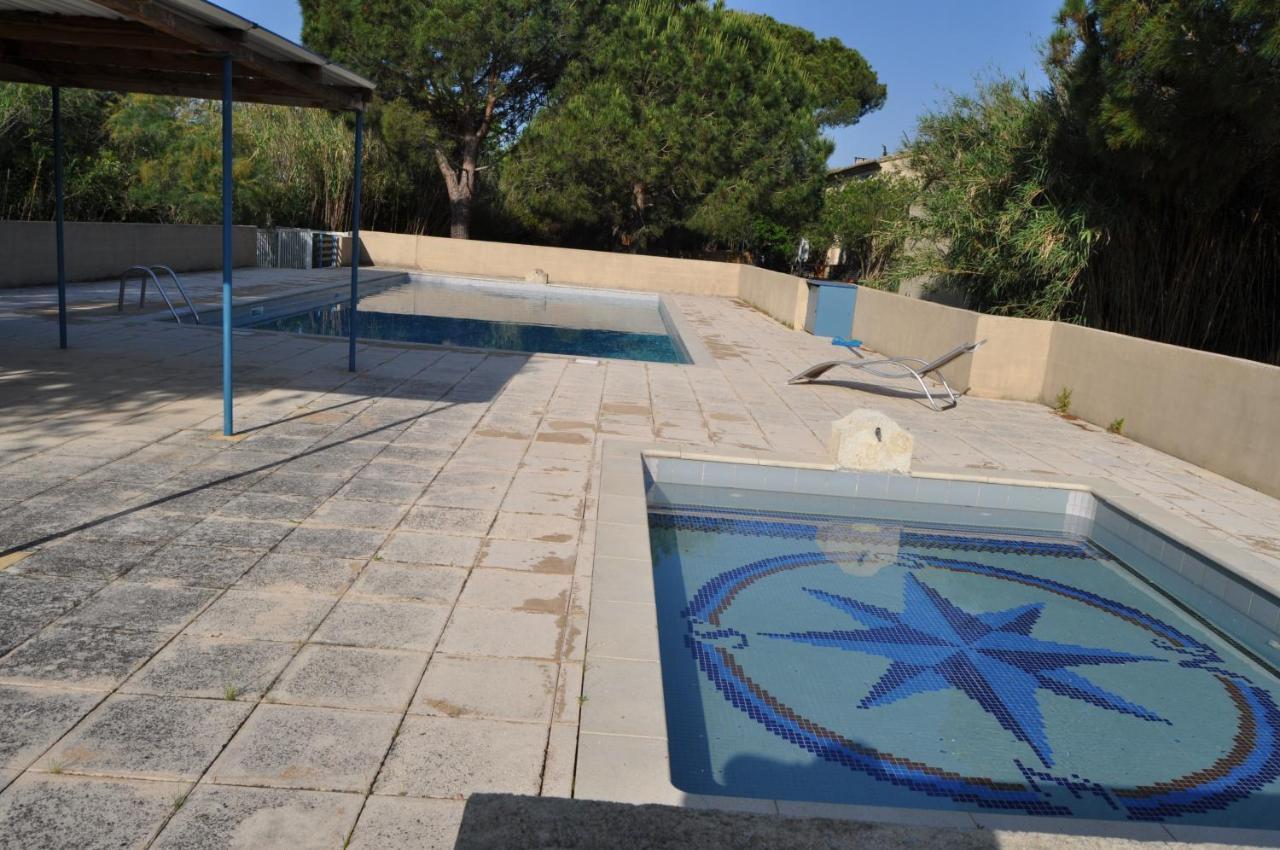 Vacances En Camargue Proche De La Mer Climatise إج مورت المظهر الخارجي الصورة